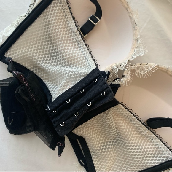 NWT Victoria’s Secret Bra top - size 32C - Picture 8 of 11